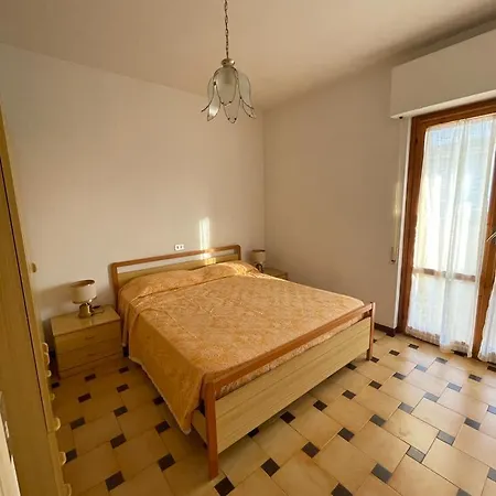 Modernshore - Yolo Apartment